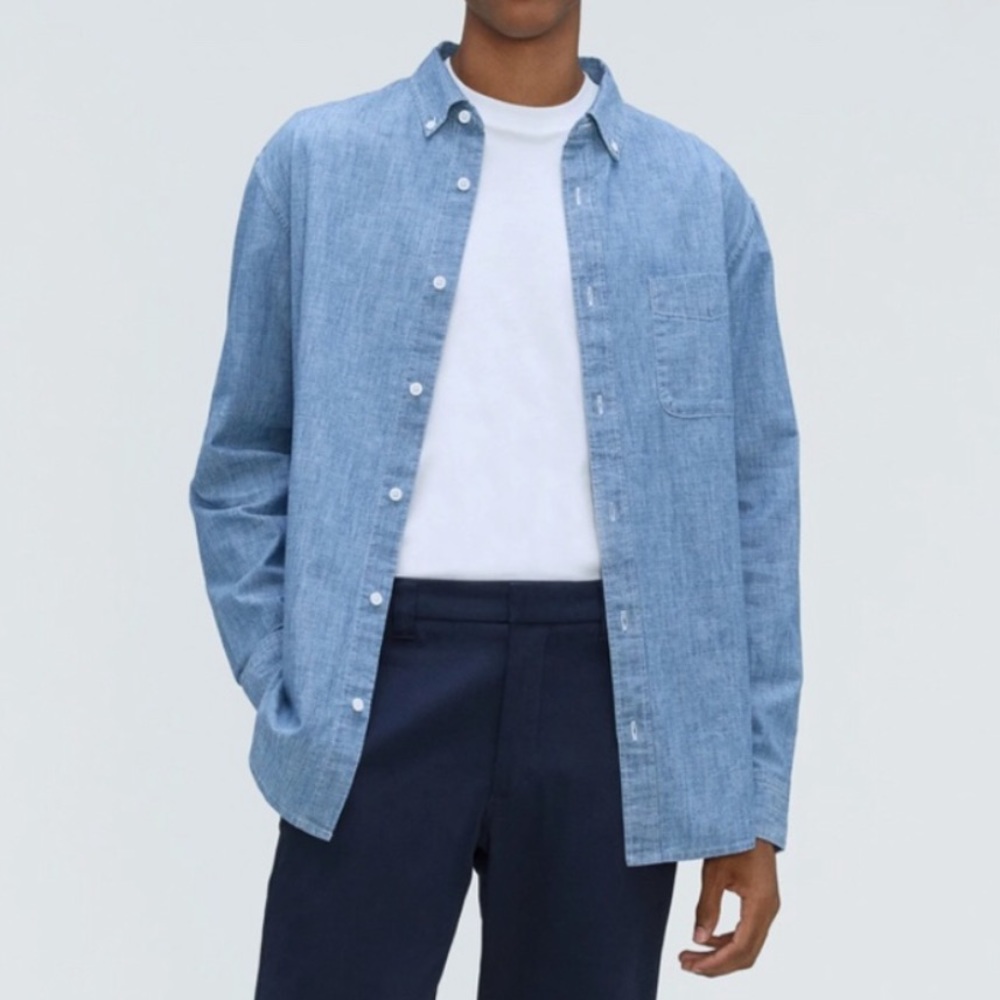 EVERLANE Relaxed Fit Chambray Button-Up Shirt